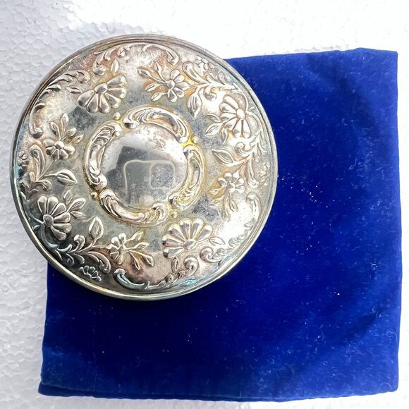Princess House Accessories - Princess House Heritage Silverplated Repoussed 4" Purse Mirror With Velvet Pouch